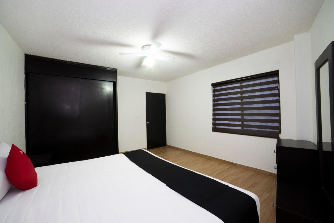 Amueblados San Isidro Hotel Леон Екстериор снимка
