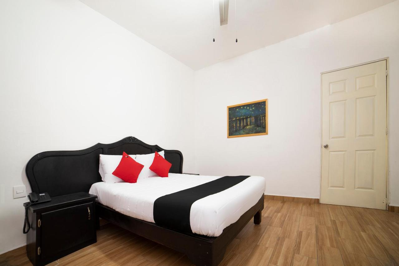 Amueblados San Isidro Hotel Леон Екстериор снимка