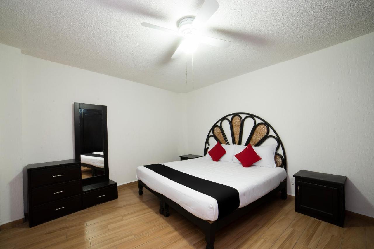 Amueblados San Isidro Hotel Леон Екстериор снимка