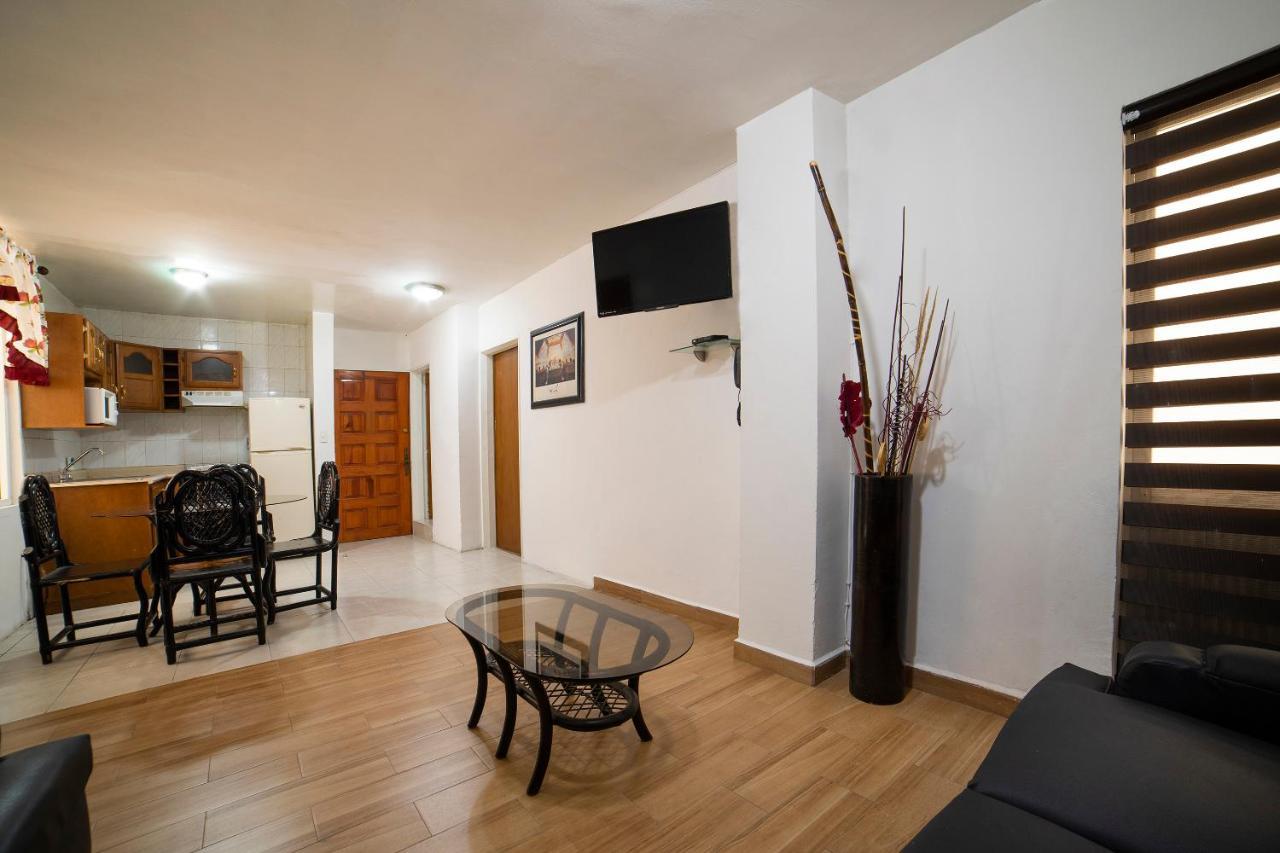 Amueblados San Isidro Hotel Леон Екстериор снимка