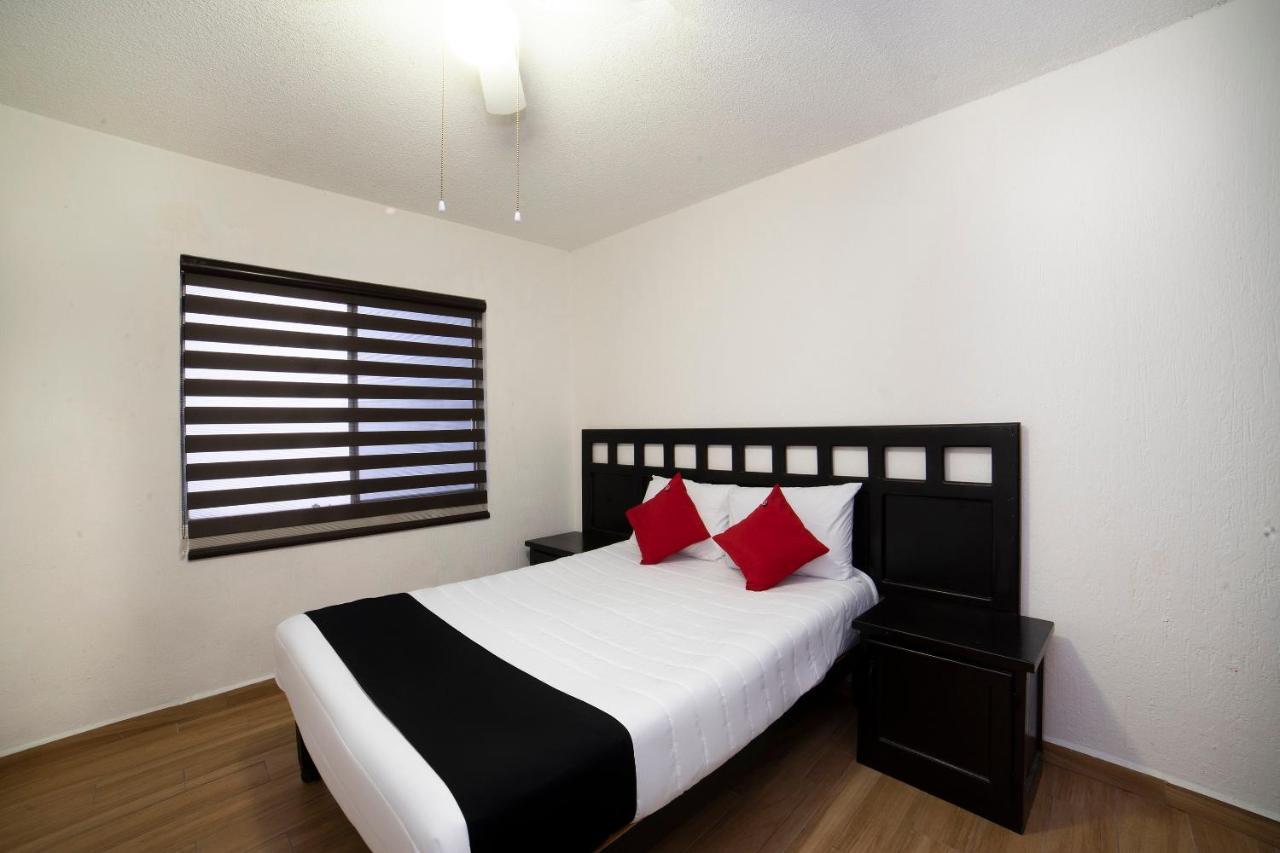 Amueblados San Isidro Hotel Леон Екстериор снимка